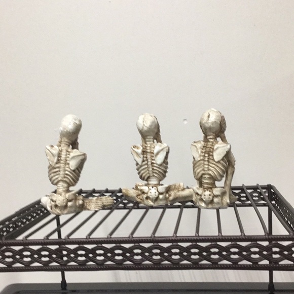 New Three Skeletons Poses Hear No Evil, See No Evil ,Speak No Evil Art - Picture 6 of 13